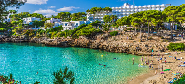Mallorca: 5 Tage im TOP 4* Hotel mit Frühstück, Flug & Mietwagen ab 429€