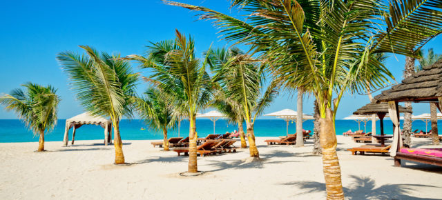 Dubai Luxus Kracher: 8 Tage ins sehr gute 4* Hotel direkt am See mit Frühstück & Flug ab 339€
