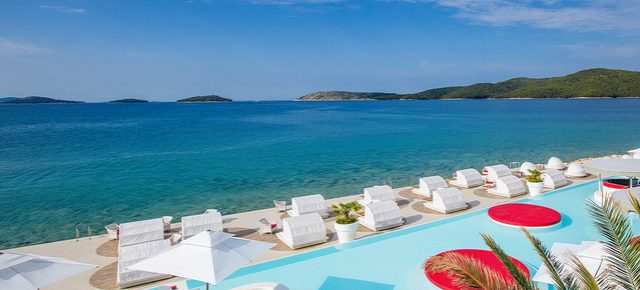 Langes Wochenende an der Adriaküste: 5 Tage Kroatien im 4* Hotel am Meer inkl. Frühstück & Wellness ab 176€