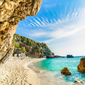 Sommersaison 2024 auf Korfu: [ut f="duration"] Tage mit guter Unterkunft in Strandnähe & Flug nur [ut f="price"]€