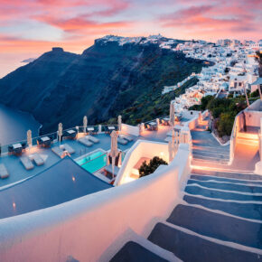 Santorini Traum: 4 Tage ins 4* Hotel mit Frühstück & Flug nur 477 €