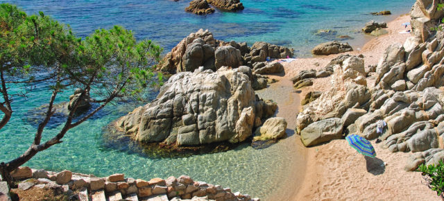 Urlaub an der Costa Brava: 8 Tage Spanien im 4* Hotel mit Vollpension & Flug NUR 373€
