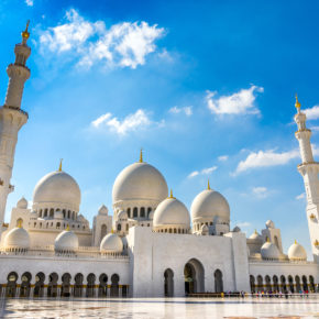 Zum Kracherpreis nach Abu Dhabi: 7 Tage im 5* Hotel mit Flug nur 327€