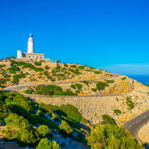 Spanien Mallorca Port de Pollenca Leuchtturm