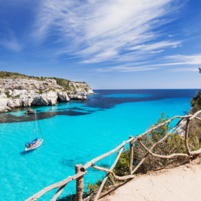Urlaub auf Menorca: 7 Tage im TOP 3.5* Hotel mit Flug & Transfer nur 264€
