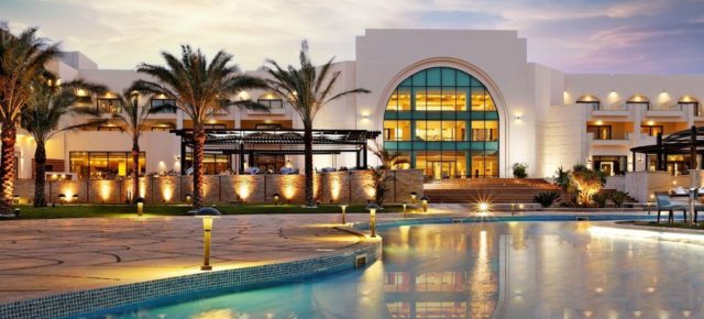 Ägypten Kracher: 7 Tage Hurghada im tollen 5* Mövenpick Resort mit All Inclusive, Flug & Transfer nur 469€