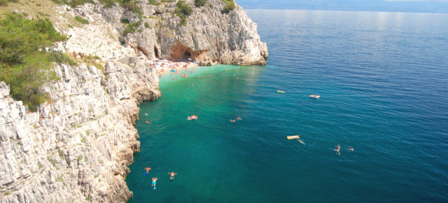 Kroatien Topseller: 4 Tage im TOP 4* Hotel am Strand mit Frühstück & Extras ab nur 195€