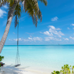 Günstig ins Paradies: 15 Tage auf den Malediven mit TOP Unterkunft am Strand & Flug NUR 599€