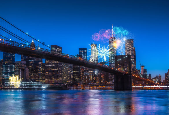 New York Winter Silvester Feuerwerk Brooklyn Bridge