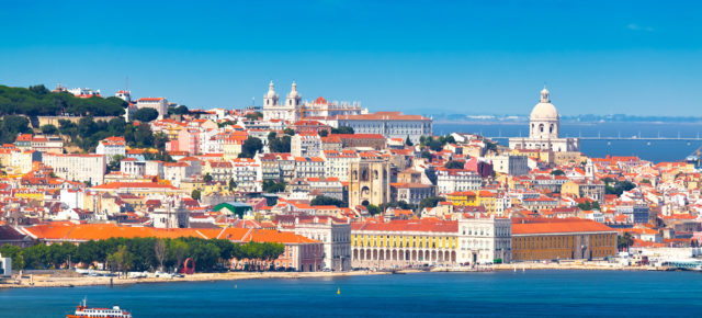 Portugal Kurztrip: 4 Tage Lissabon im TOP 4* Hotel mit Frühstück, Flug & Extras um 378€