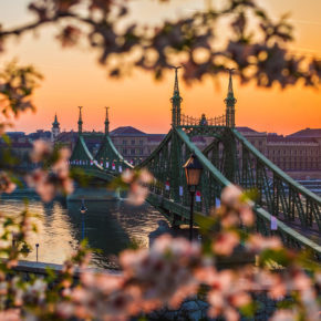 Städtetrip Budapest: 4 Tage im 4* Hotel mit Frühstück & Flug nur 329€