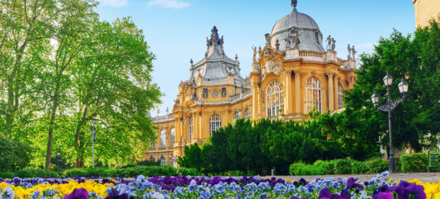 Budapest-Kracher: 3 Tage im zentralen TOP 4* Hotel mit Frühstück NUR 75€