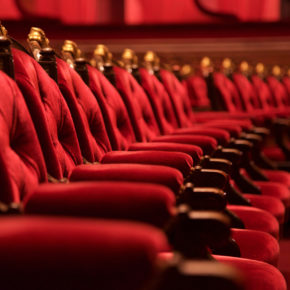 Ostergeschenk: Musical-Gutschein inkl. Ticket & Hotel & Frühstück für 99€