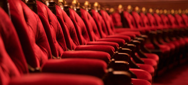 Ostergeschenk: Musical-Gutschein inkl. Ticket & Hotel & Frühstück für 99€