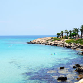 Ab ans Mittelmeer: [ut f="duration"] Tage auf Zypern im [ut f="stars"]* Hotel mit Flug nur [ut f="price"]€