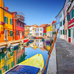 Glasklares Wasser in Venedig & Delfine in Sardiniens Häfen: Positive Auswirkungen des Coronavirus