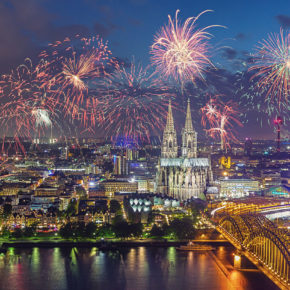 Köln Großes Feuerwerk