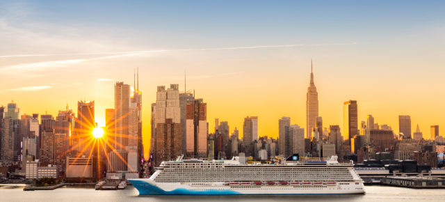 Transatlantik Kreuzfahrt: Beliebte Schiffe, Destinationen & Routen