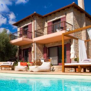 Griechenland Luxus: 8 Tage Ferienvilla auf Lefkada mit Pool & Meerblick ab 198€ p.P.