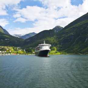 Norwegen Geiranger Fjord Kreufahrt Schiff