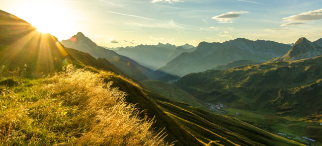 Familienurlaub im Salzburger Land: 4 Tage im TOP 4* Hotel mit Reiterhof inkl. Halbpension nur 119€