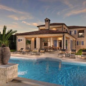Luxus in Kroatien: 8 Tage im stilvollen Ferienhaus in Istrien mit Pool für 219€ p.P. Luxus in Kroatien: 8 Tage im stilvollen Ferienhaus in Istrien mit Pool für 219€ p.P.
