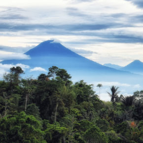 Indonesien Sulawesi Tomohon Mount Lokon