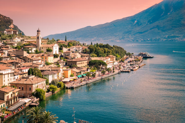 Italien Gardasee Limone Dämmerung