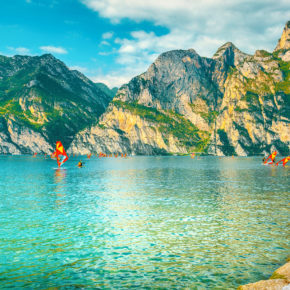 Ab an den Gardasee: 5 Tage Italien mit sehr gutem 4* Hotel, Halbpension & Extras ab nur 250€