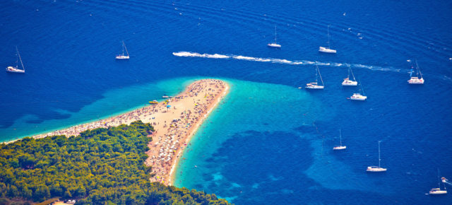 Insel Brac: 4 Tage Kroatien im schönen 4* Hotel am Strand mit Frühstück ab 155€