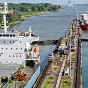 Panama Kanal Schiff