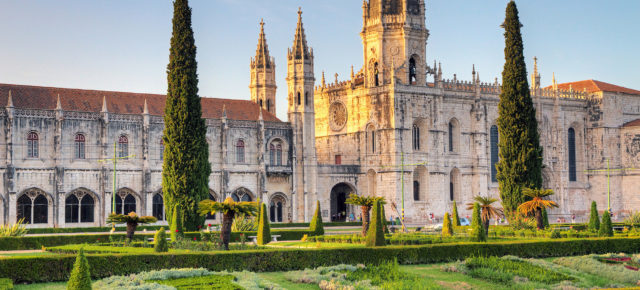 Kurztrip in die Hauptstadt Portugals: 4 Tage Lissabon mit 4* Hotel, Frühstück & Flug für 278€