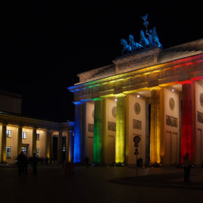 Deutschland Berlin Brandenburger Tor Gay