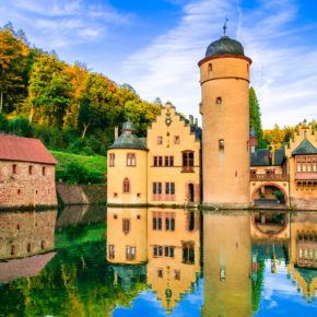 Deutschland Mespelbrunn Schloss