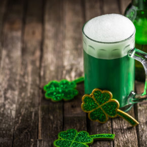 St. Patrick's Day: Kobolde, Kleeblätter & die grünste Party der Welt