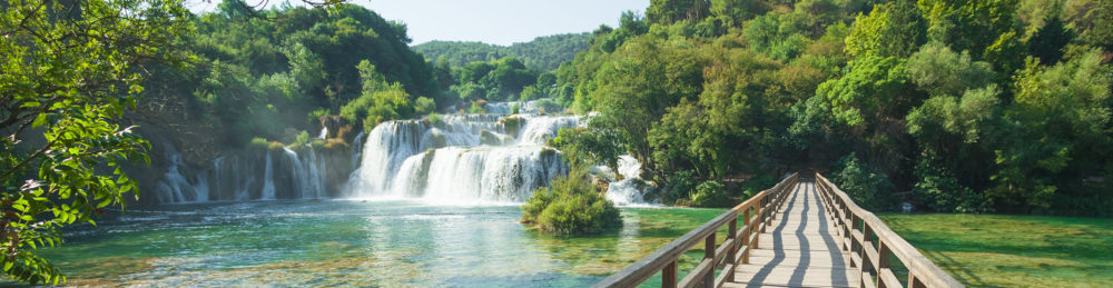 Kroatien Krka Wasserfall Steg Panorama
