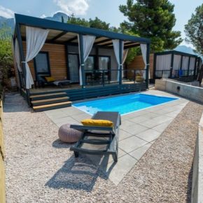 Wochenend-Glamping in Kroatien: 3 Tage im stylischen TOP Mobile Home mit Frühstück ab 30€ p.P. Wochenend-Glamping in Kroatien: 3 Tage im stylischen TOP Mobile Home mit Frühstück ab 30€ p.P.