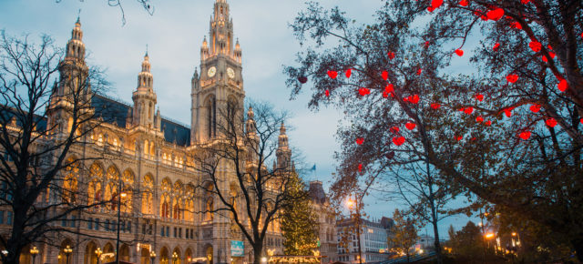 Wundervoller Weihnachtsmarkt-Trip: 2 Tage Wien mit zentralem Hotel NUR 31€