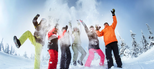 Packliste für den Skiurlaub: Alle Utensilien auf einen Blick