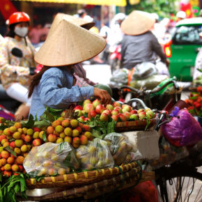 Vietnam Hanoi Straßenverkäufer