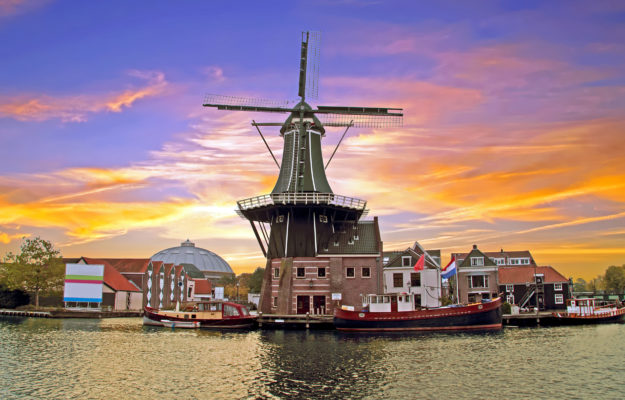 Niederlande Haarlem Molen de Adriaan