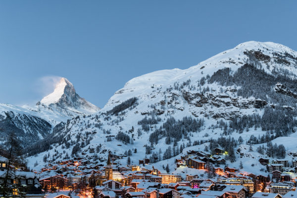 Schweiz Zermatt Winter Skyline