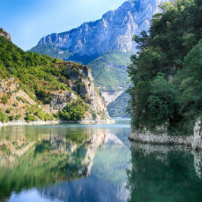 Beste Reisezeit Albanien: Temperaturen & Klimatabellen