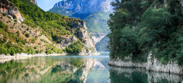 Beste Reisezeit Albanien: Temperaturen & Klimatabellen