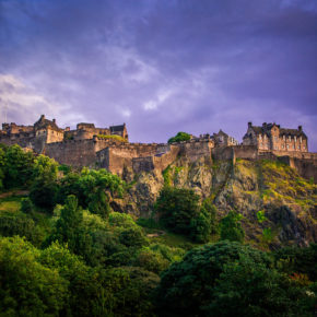 Kurztrip nach Edinburgh: 3 Tage Schottland im zentralen Travelodge Hotel inkl. Flug nur 187€