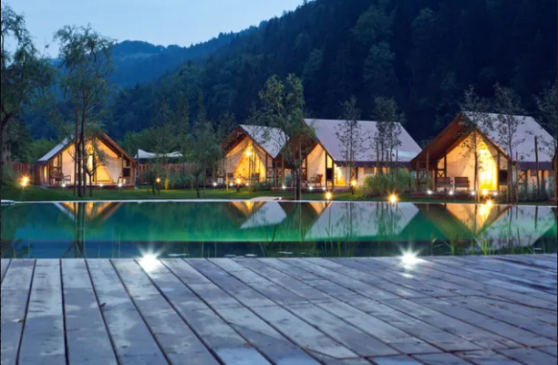 Slowenien Glamping Herbal Resort Außenbereich