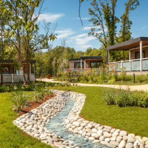 Kroatien: 5 Tage Glamping im 5* Luxury Home mit privatem Whirlpool ab 65€ p.P. Kroatien: 5 Tage Glamping im 5* Luxury Home mit privatem Whirlpool ab 65€ p.P.