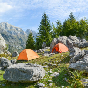 Camping in Albanien - die besten Campingplätze & Infos zu Wildcamping