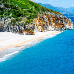Strandurlaub in Albanien: 8 Tage inkl. toller Unterkunft & Flug