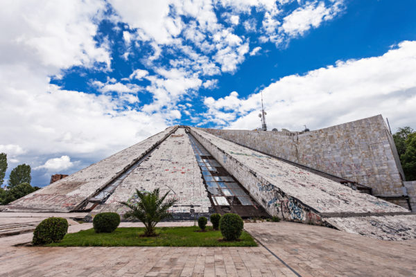 Albanien Tirana Pyramide